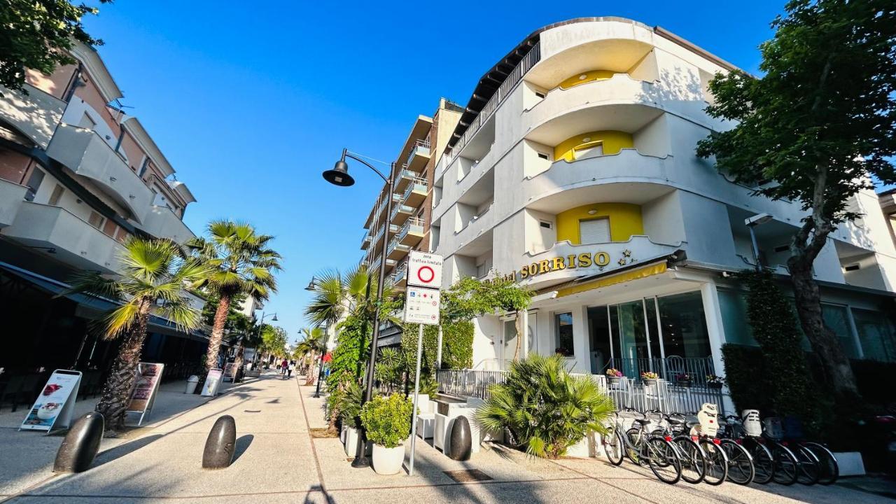 Hotel Sorriso Cattolica Ngoại thất bức ảnh