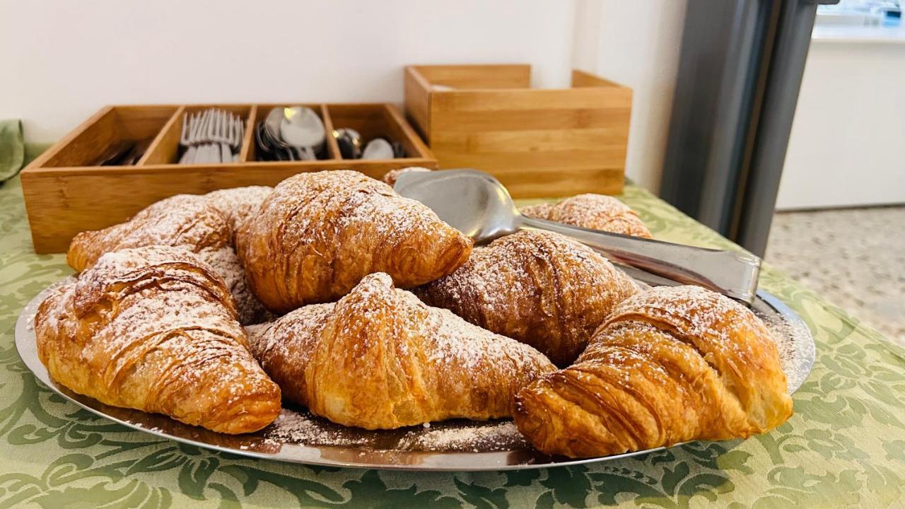 Hotel Sorriso Cattolica Ngoại thất bức ảnh