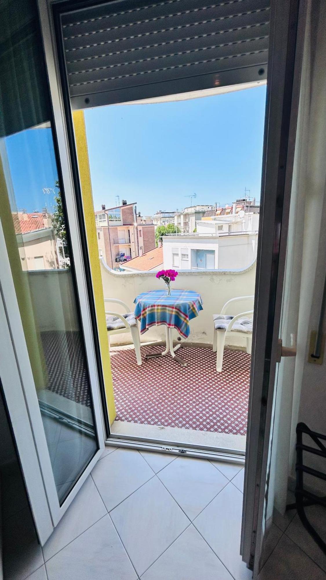 Hotel Sorriso Cattolica Ngoại thất bức ảnh