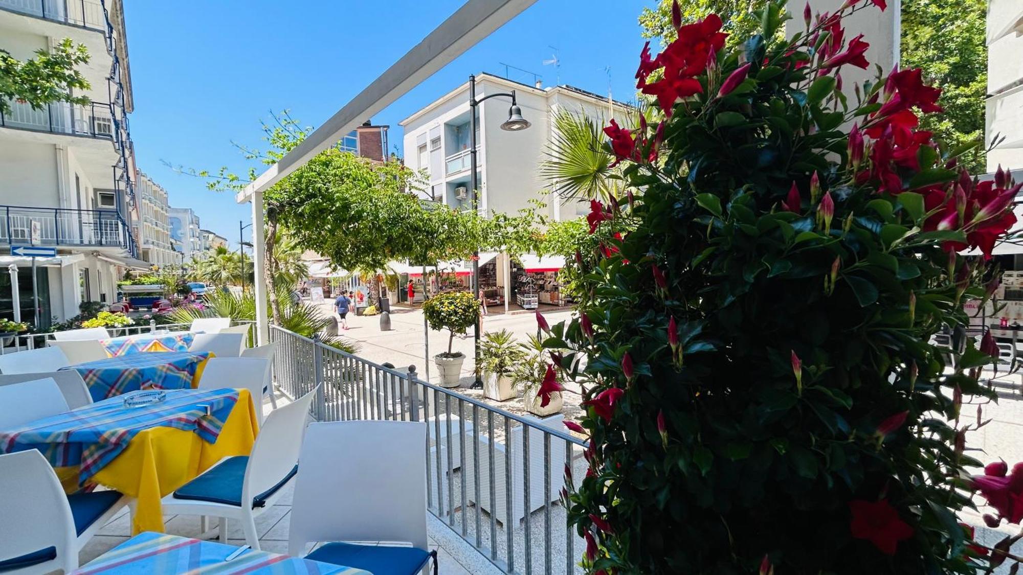 Hotel Sorriso Cattolica Ngoại thất bức ảnh